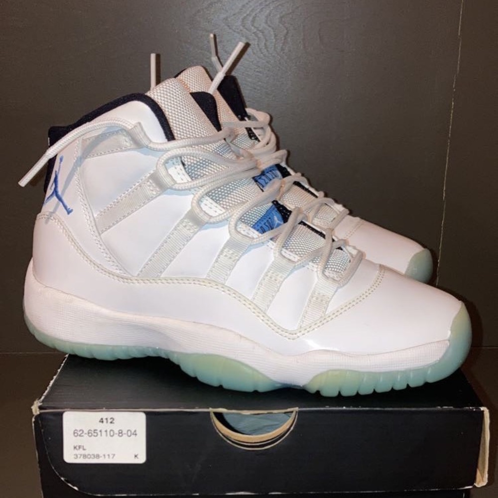 Jordan 11 Legend Blue
